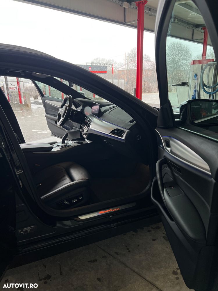 BMW Seria 5 520d xDrive Aut. Sport Line - 9