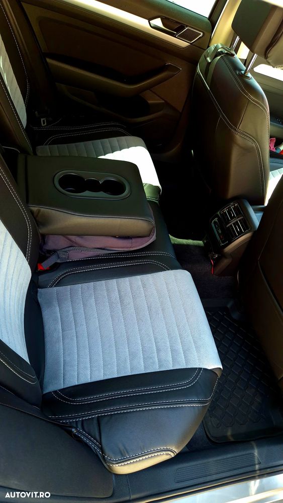 Volkswagen Passat 2.0 TDI DSG (BlueMotion Technology) Comfortline - 9