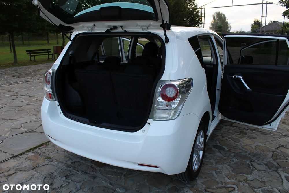 Toyota Verso 2.0 D-4D Edition - 30