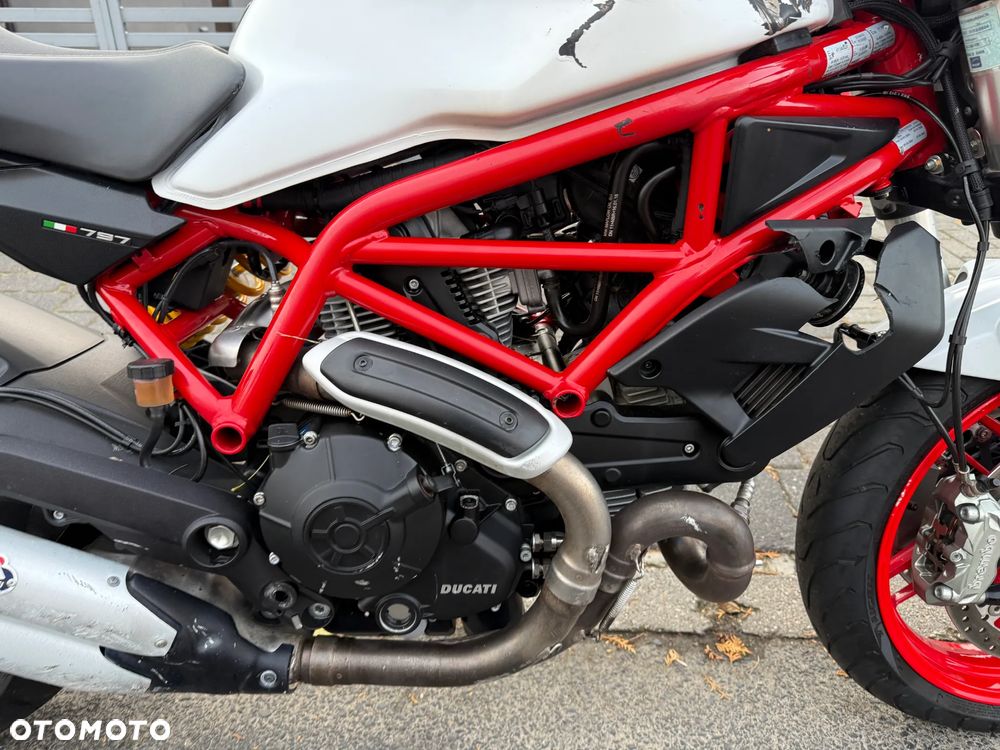 Ducati Monster - 29