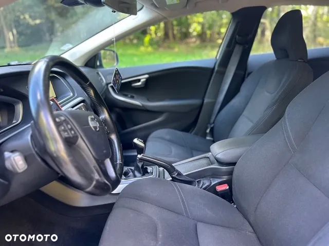 Volvo V40 D2 Kinetic - 10