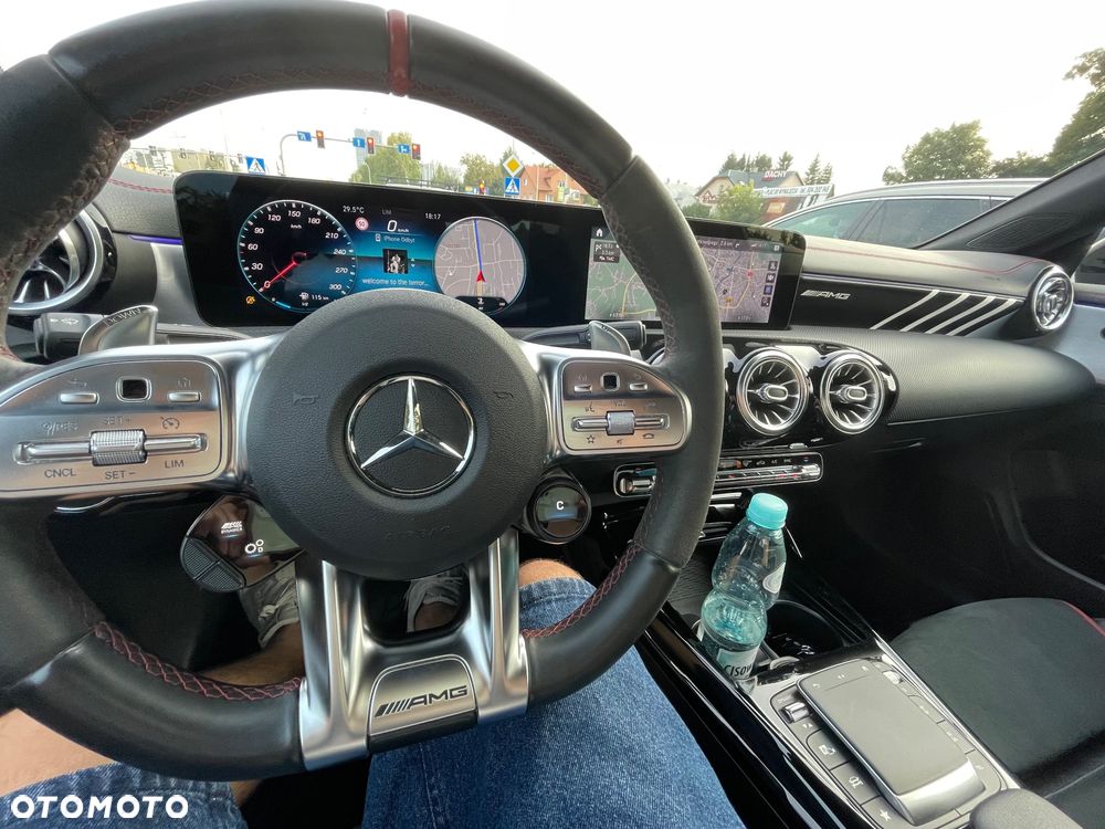 Mercedes-Benz CLA - 5