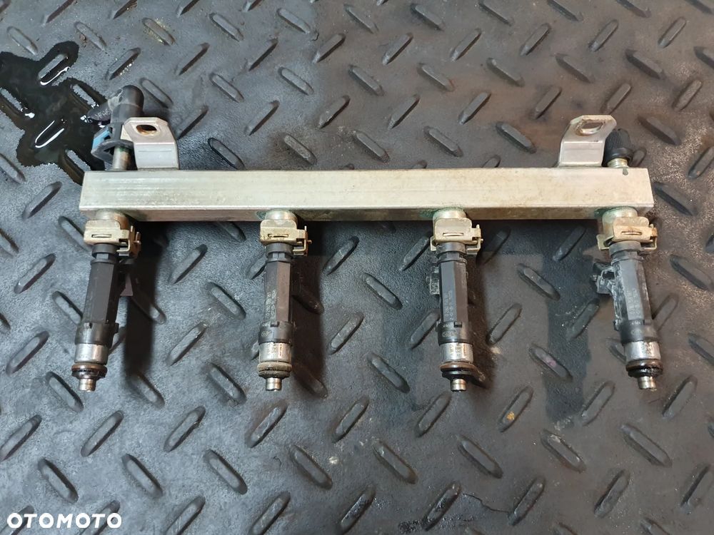 OPEL CORSA D 1.2 A120XER 1.4 A14XER WTRYSKIWACZE wtryskiwacz 0280158181 - 1