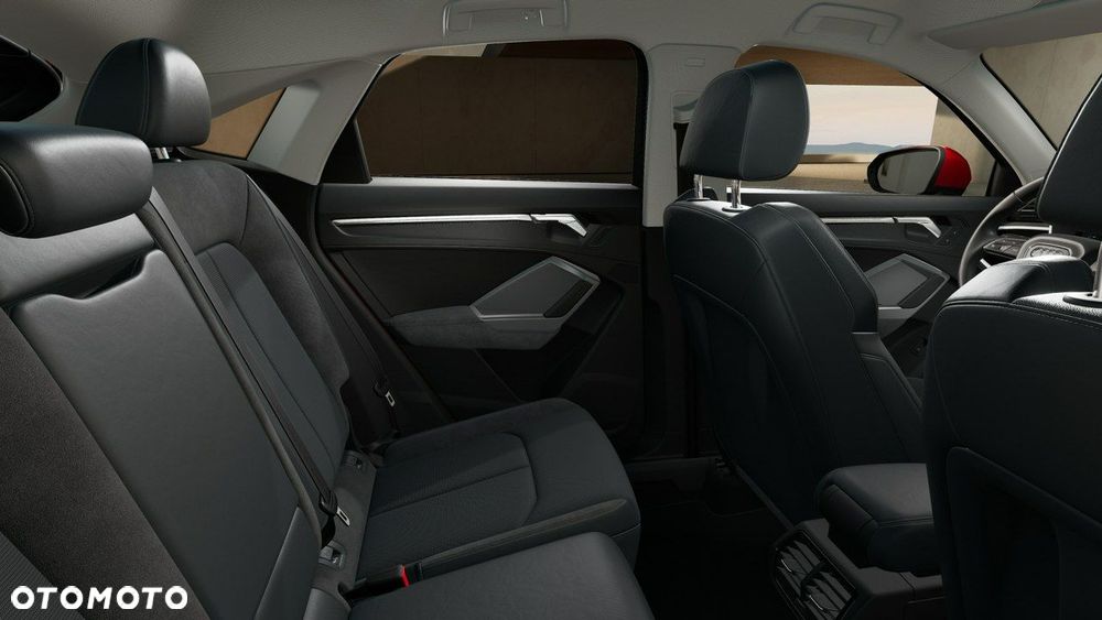 Audi Q3 Sportback - 11