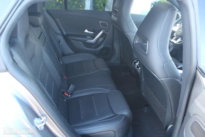 Mercedes-Benz CLA 35 AMG Shooting Brake 4Matic - 12