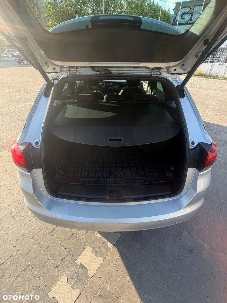 Opel Astra 1.4 T Dynamic - 25