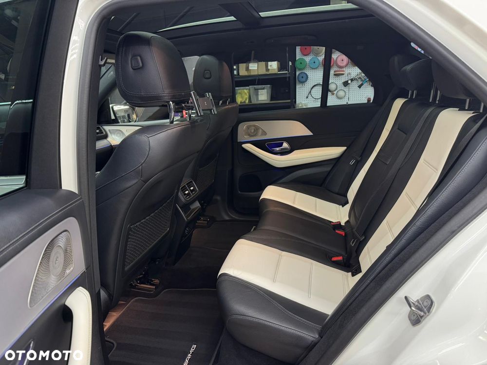 Mercedes-Benz GLE - 27