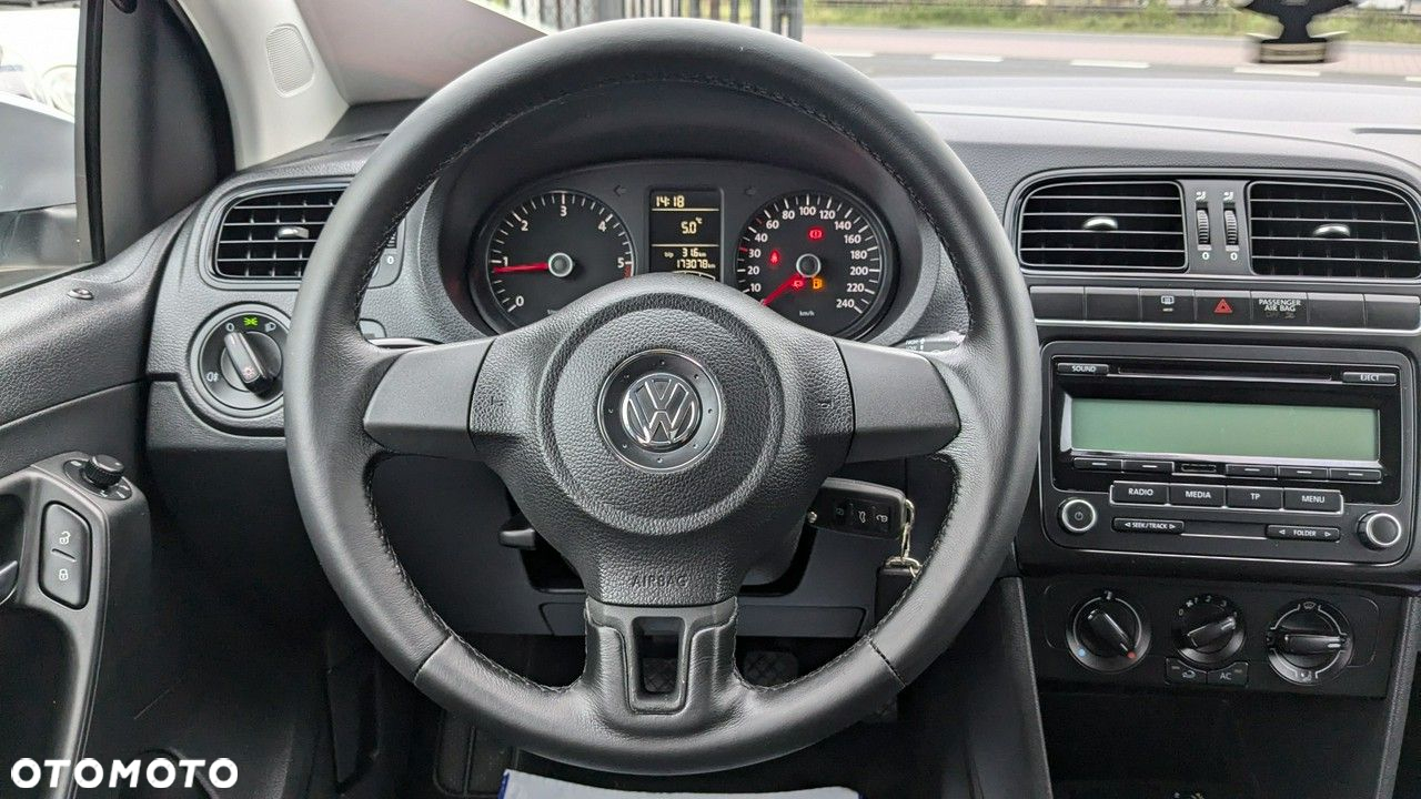 Volkswagen Polo - 19