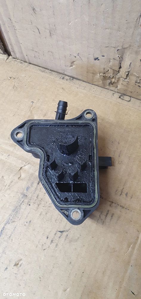 Odma separator oleju Mercedes ML W164 3.5 CDI A2720160134 - 5