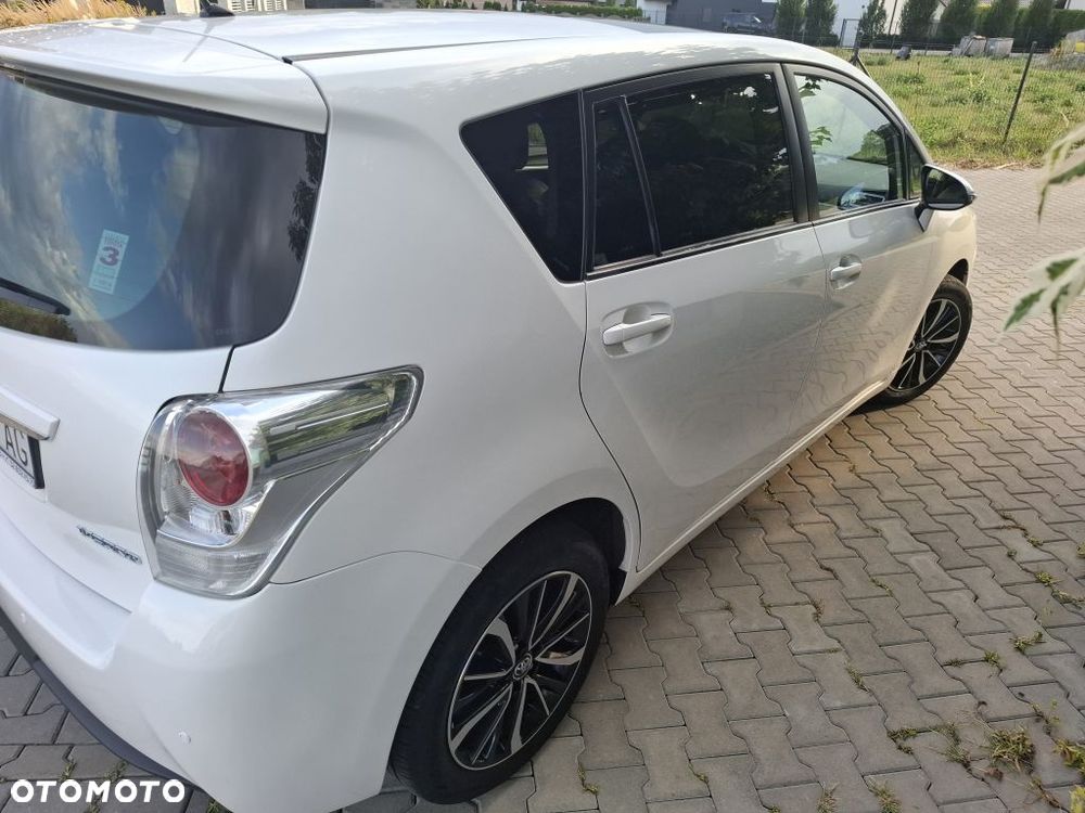 Toyota Verso 1.8 Premium MS - 13
