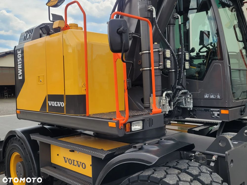Volvo EWR150E / ROTOTILT ze szczypcami / 2018rok / - 15