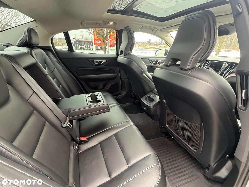 Volvo S60 T6 AWD Geartronic RDesign - 33