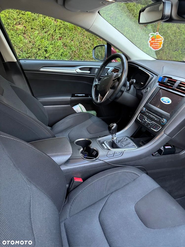 Ford Mondeo ver-1-5-ecoboost-titanium - 18