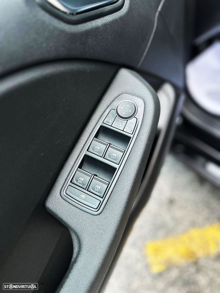 Renault Clio 1.0 TCe Evolution Bi-Fuel - 16