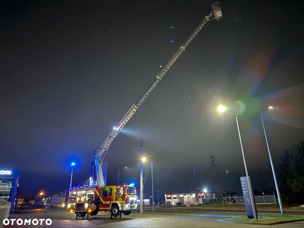 Iveco Pojazd pożarniczy | Wóz strażacki | Podnośnik koszowy IVECO MAGIRUS MULTISTAR 31m | CNBOP | Woda | Piana | Dozór techniczny - 20