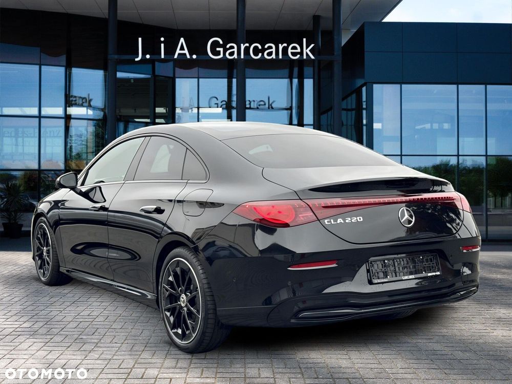 Mercedes-Benz CLA - 4