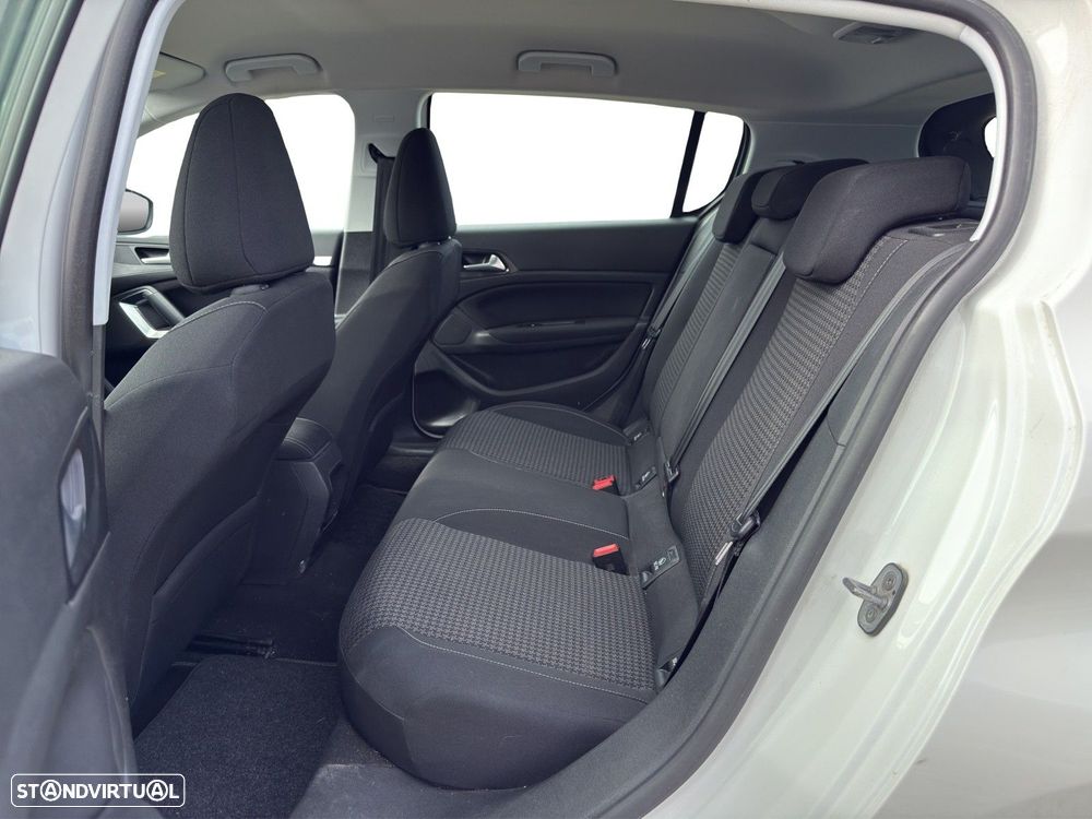 Peugeot 308 1.2 PureTech Business Line - 12