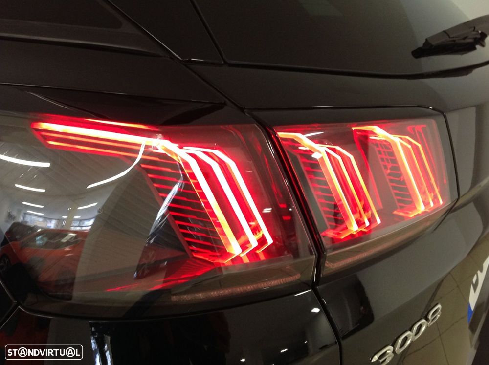 Peugeot 3008 1.5 BlueHDi Allure Pack EAT8 - 51