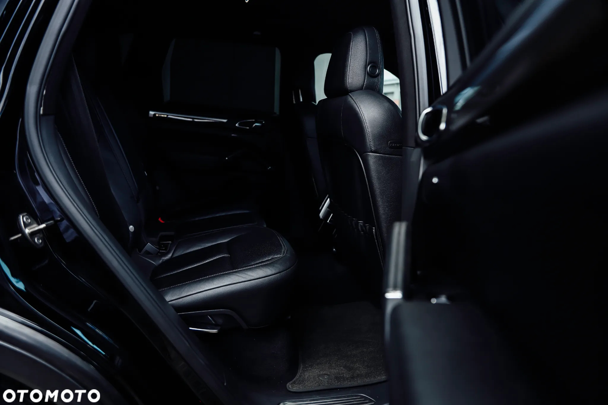 Porsche Cayenne S - 20