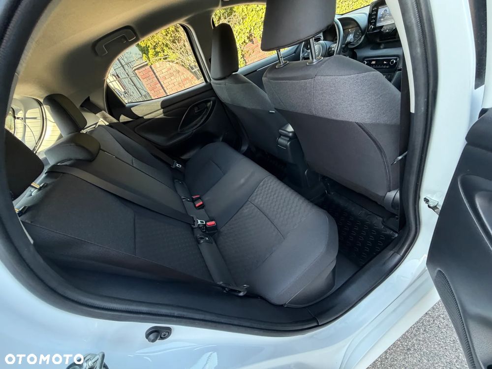 Toyota Yaris Hybrid 1.5 Comfort - 33