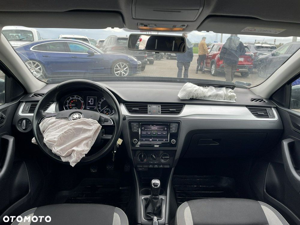 Skoda RAPID Spb 1.0 TSI Ambition - 8