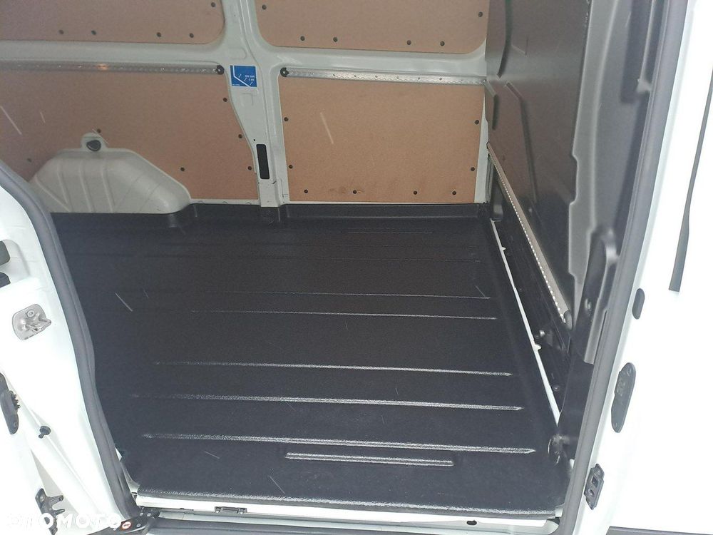 Ford Transit Custom - 12