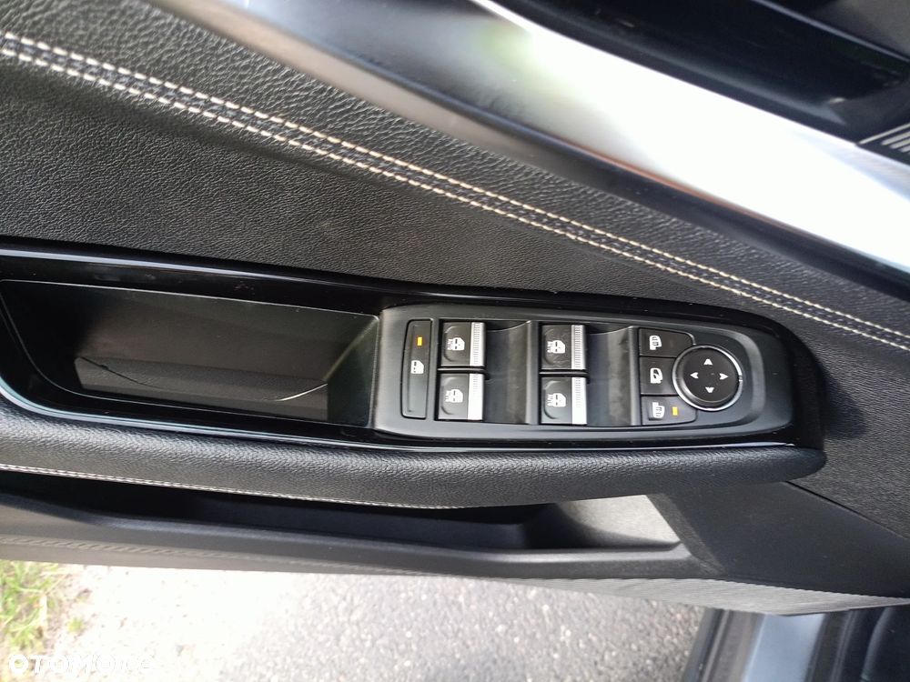 Renault Austral E-Tech Full 200 Iconic - 16