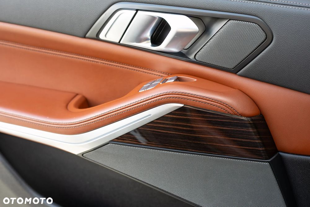 BMW X7 xDrive30d - 21