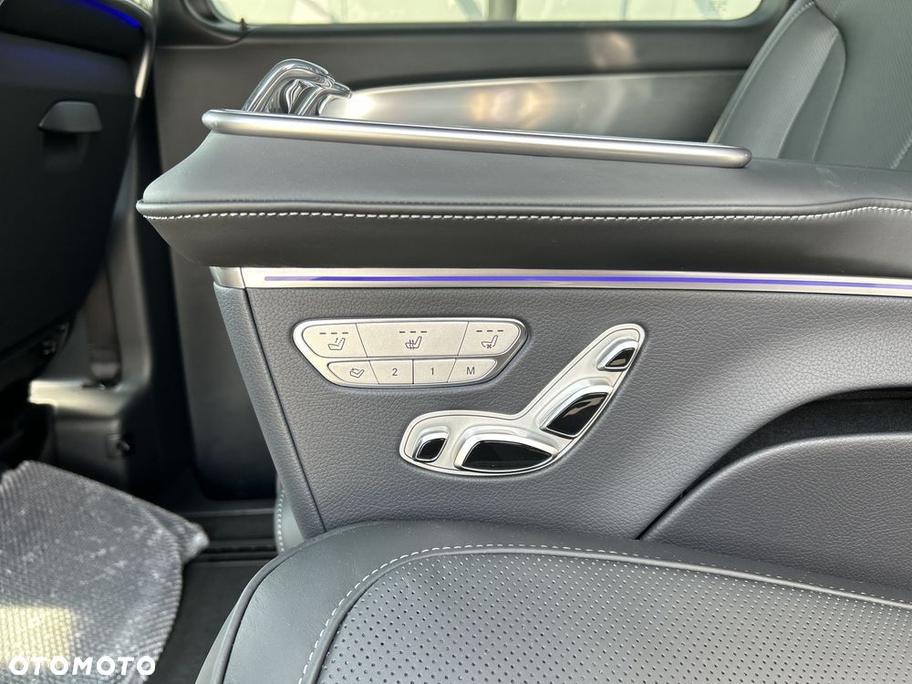 Mercedes-Benz Klasa V 300 d 4-Matic 9G-Tronic Exclusive (ekstra d³) - 16