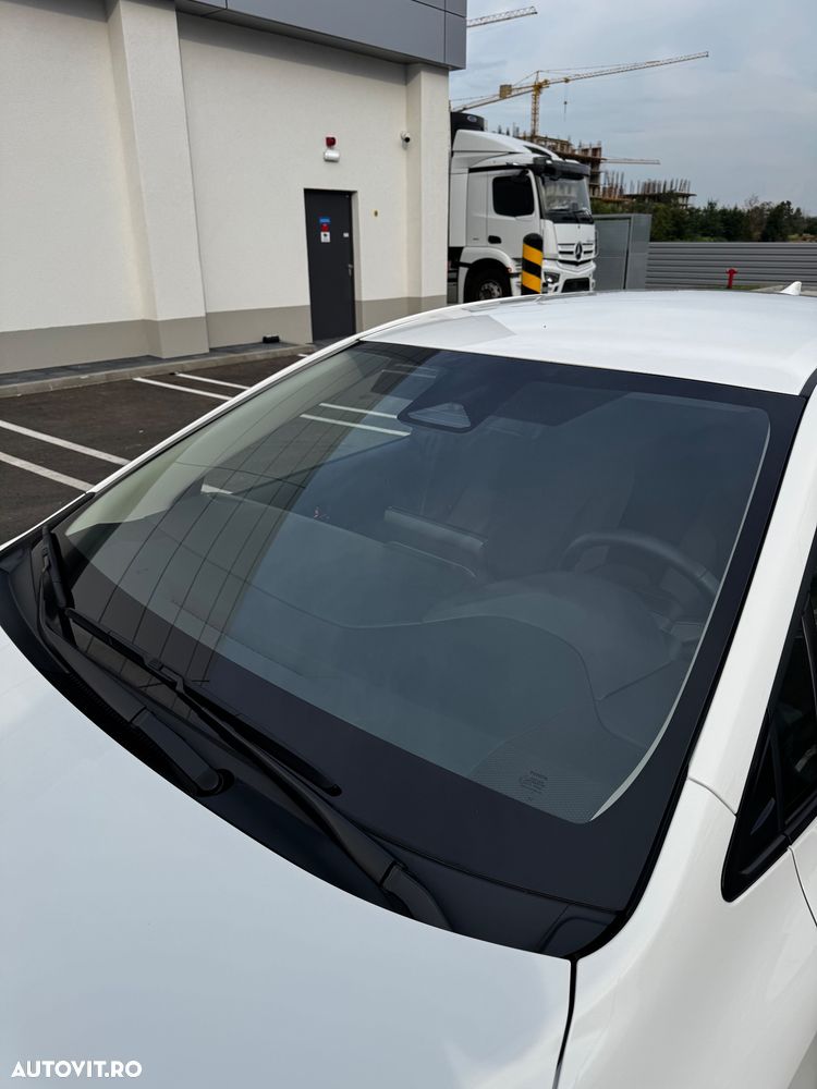 Toyota Corolla 1.8 HSD Business - 10