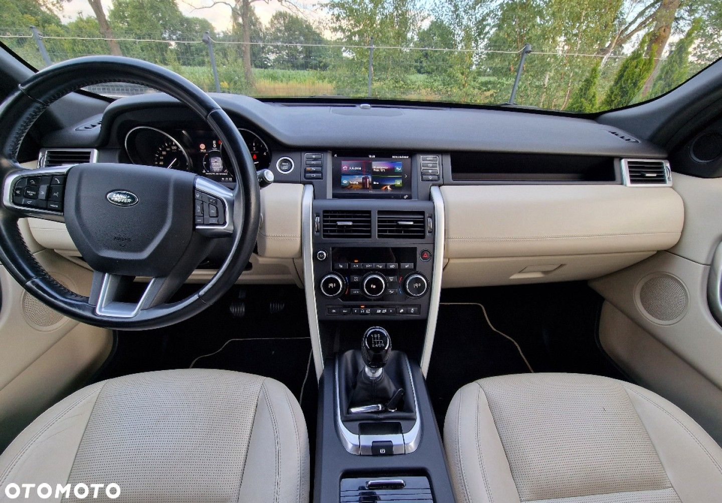Land Rover Discovery Sport - 27