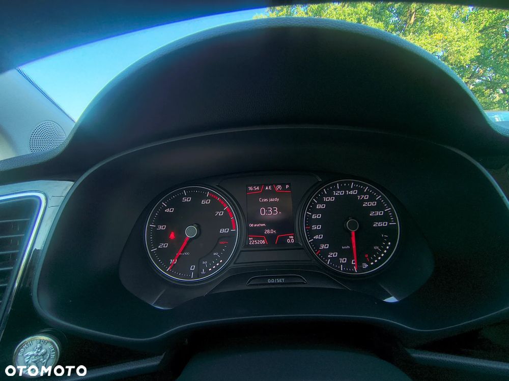 Seat Leon 1.5 eTSI OPF DSG FR Black Edition - 32