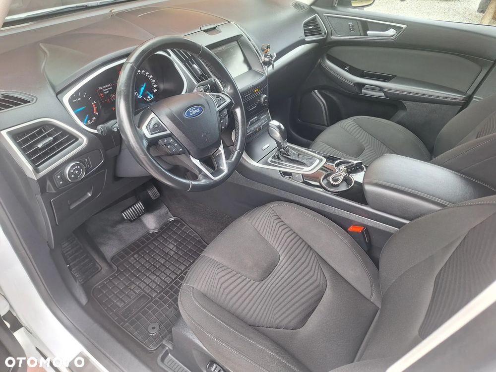 Ford S-Max - 15