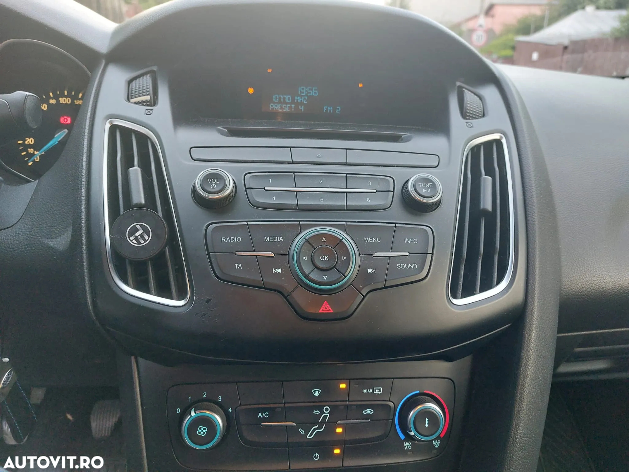 Ford Focus 1.5 TDCi Trend - 10