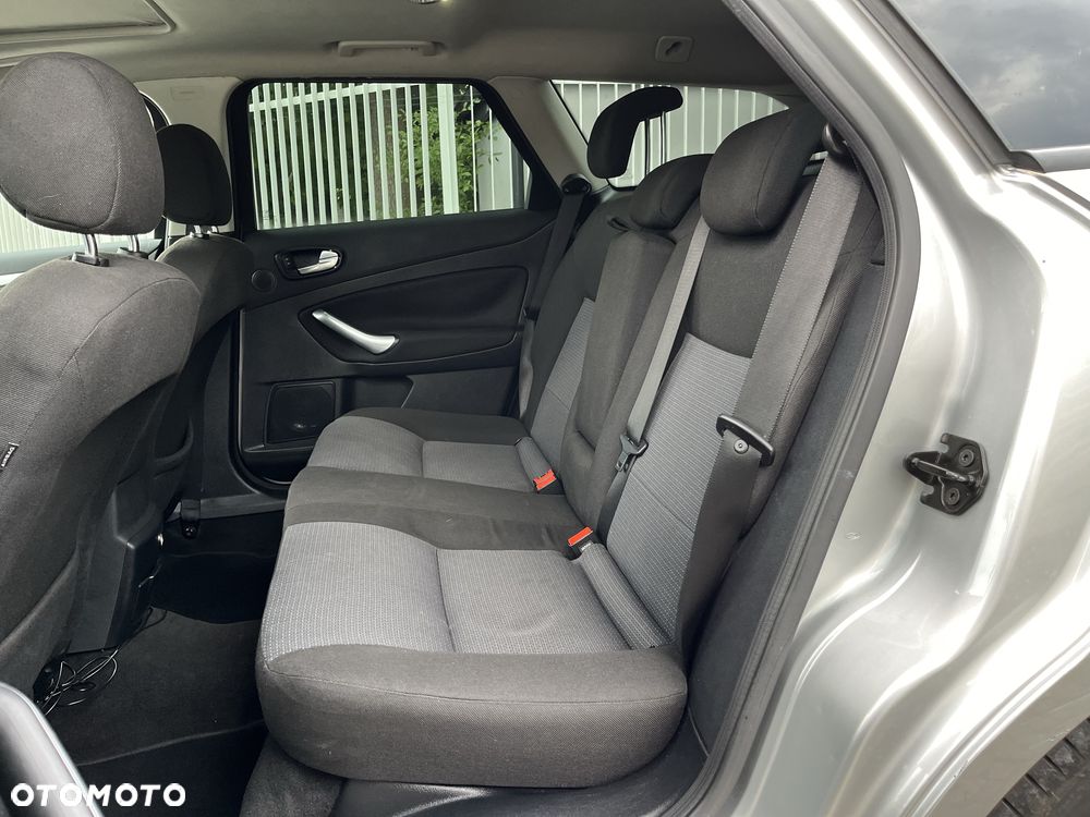 Ford Mondeo - 7