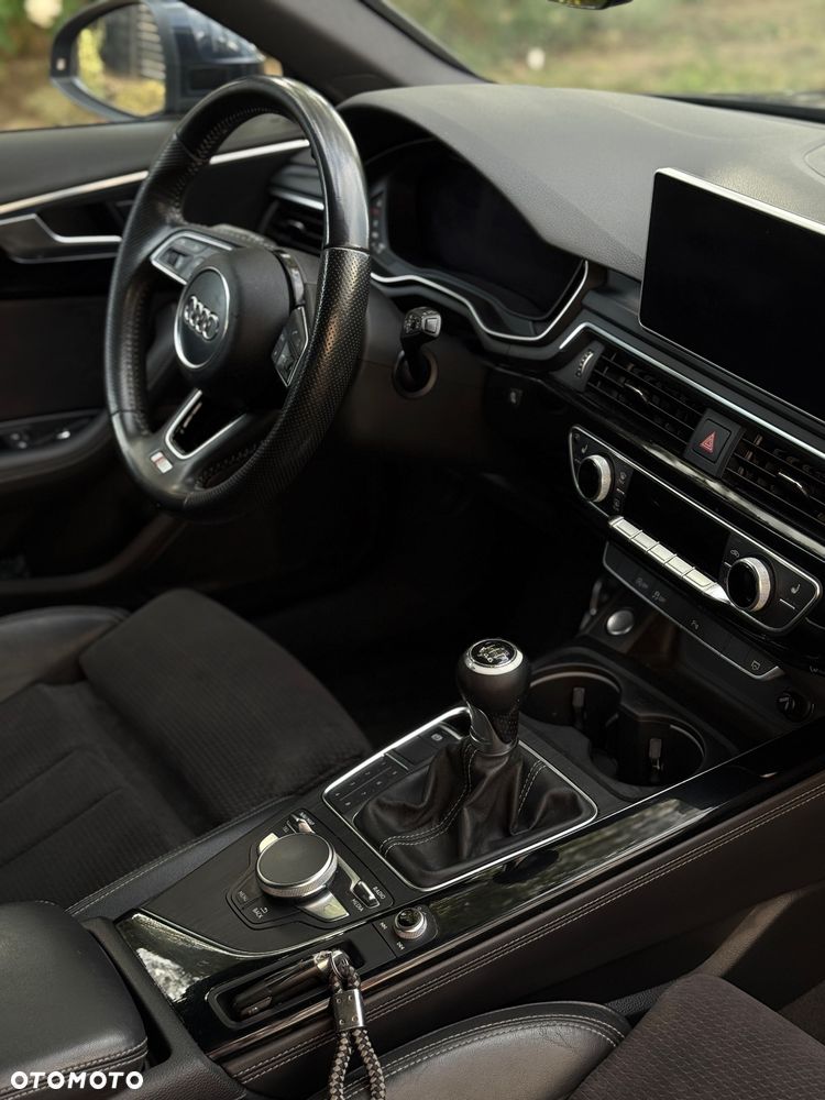 Audi A4 Avant 2.0 TDI - 22