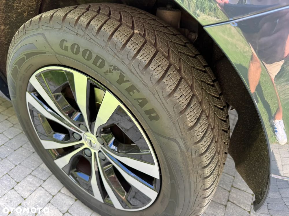 Volvo XC 60 T6 Plug-In Hybrid AWD Inscription - 18