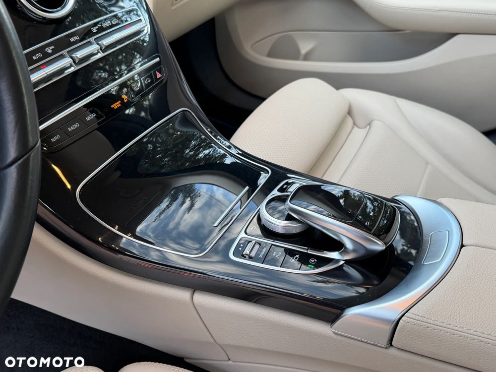 Mercedes-Benz Klasa C 180 9G-TRONIC Avantgarde - 22