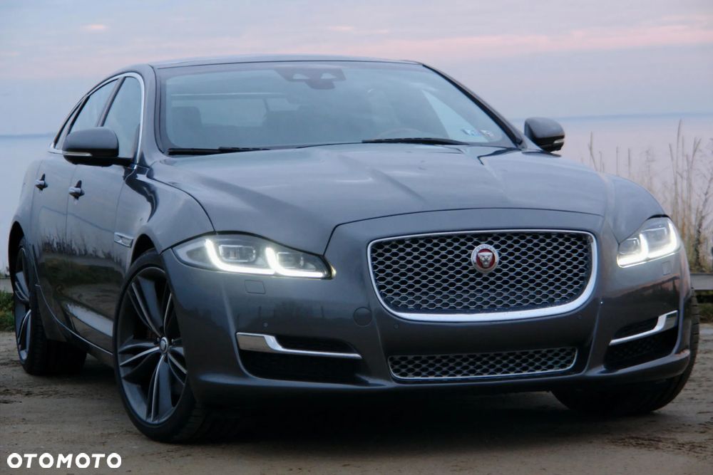 Jaguar XJ 3.0 T AWD LWB Premium Luxury - 1