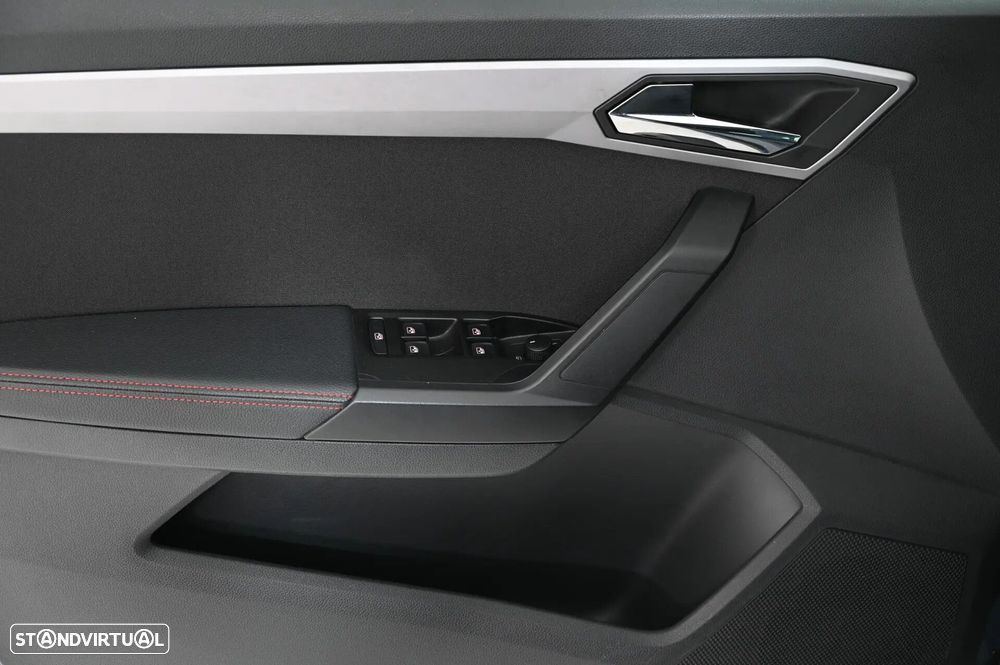 SEAT Arona 1.0 TSI FR - 31