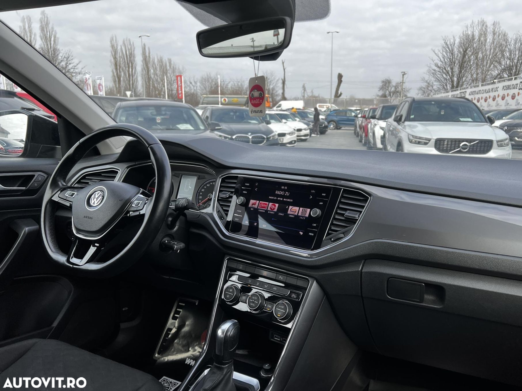 Volkswagen T-ROC - 9