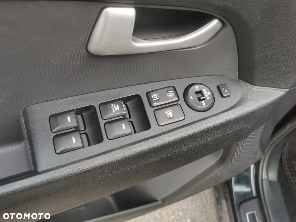 Kia Sportage 1.7 CRDI Business Line M 2WD - 18