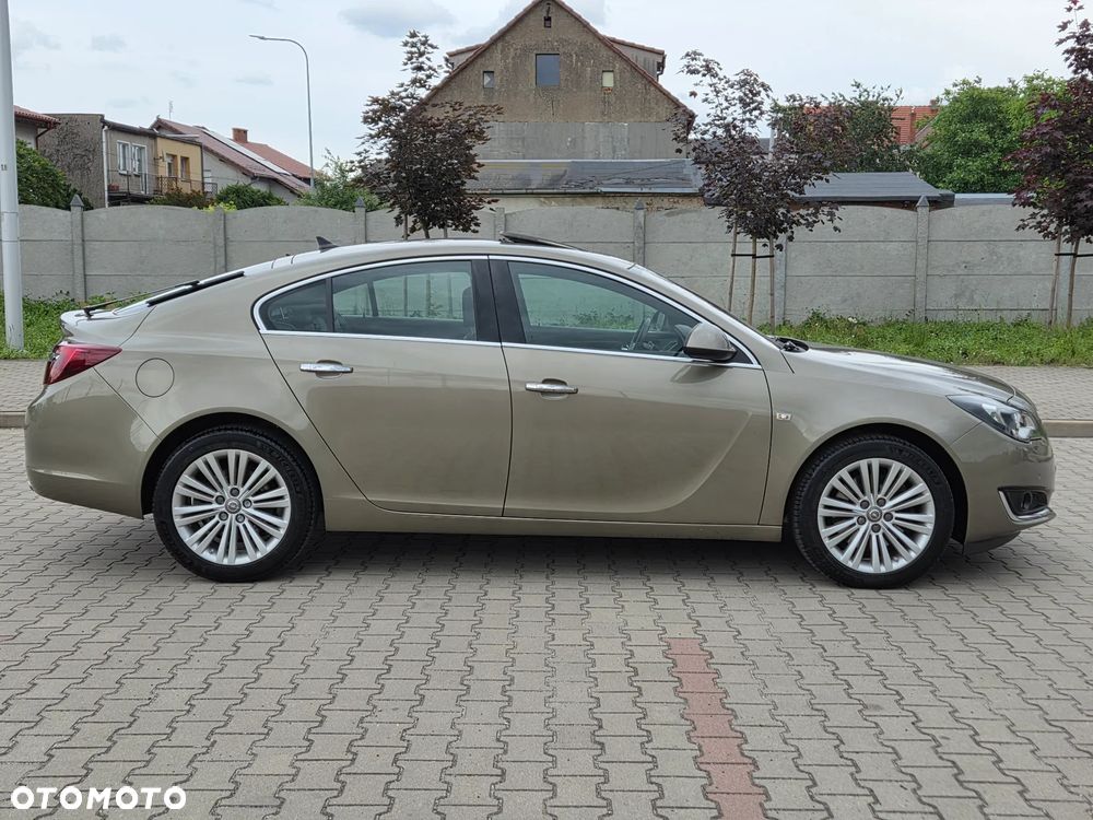 Opel Insignia 2.0 ECOTEC DI Turbo 4x4 ecoFLEX Start/Sto Business Edition - 2