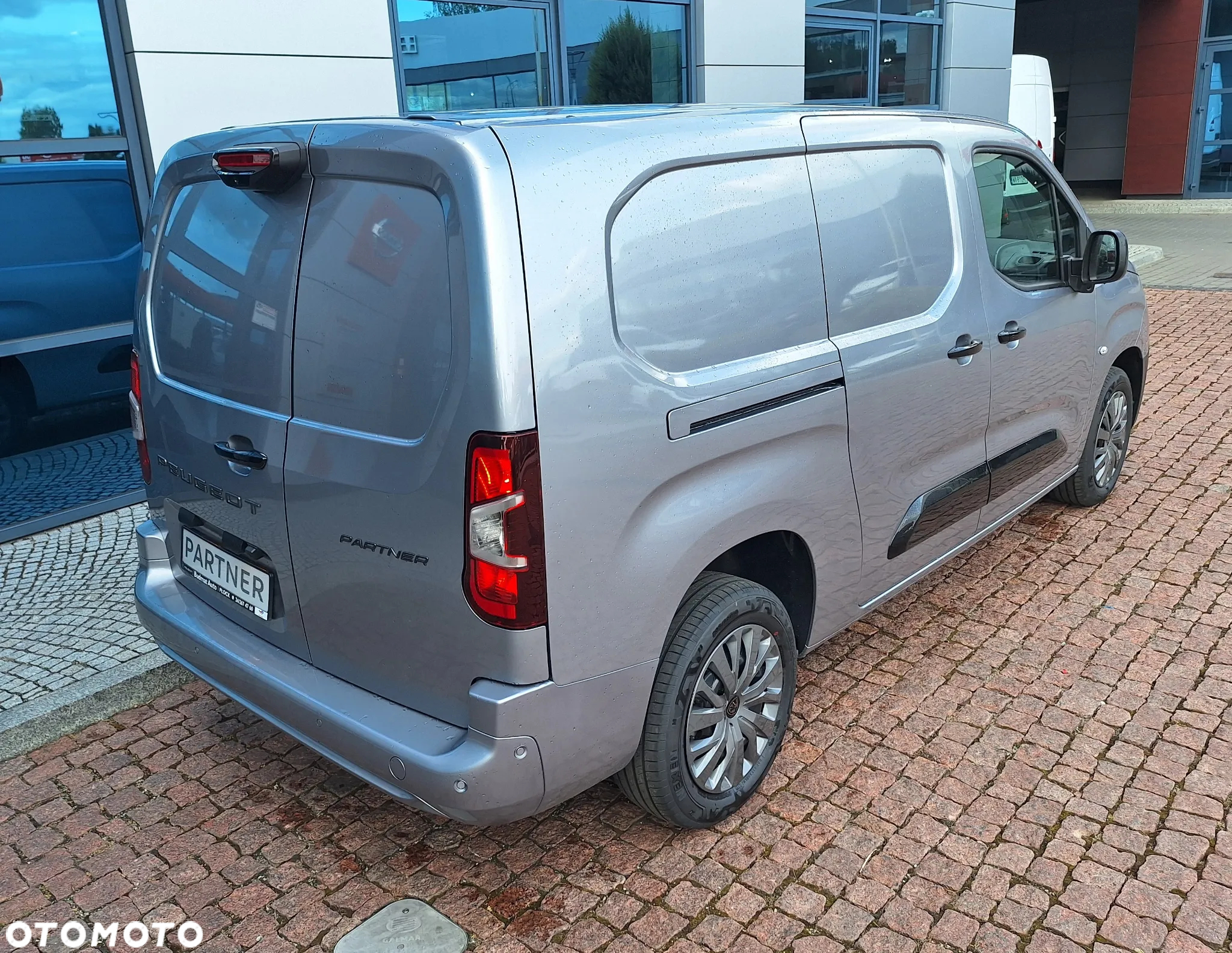 Peugeot Partner Furgon Long 950kg BlueHDi 130 KM S&S EAT8 - 3