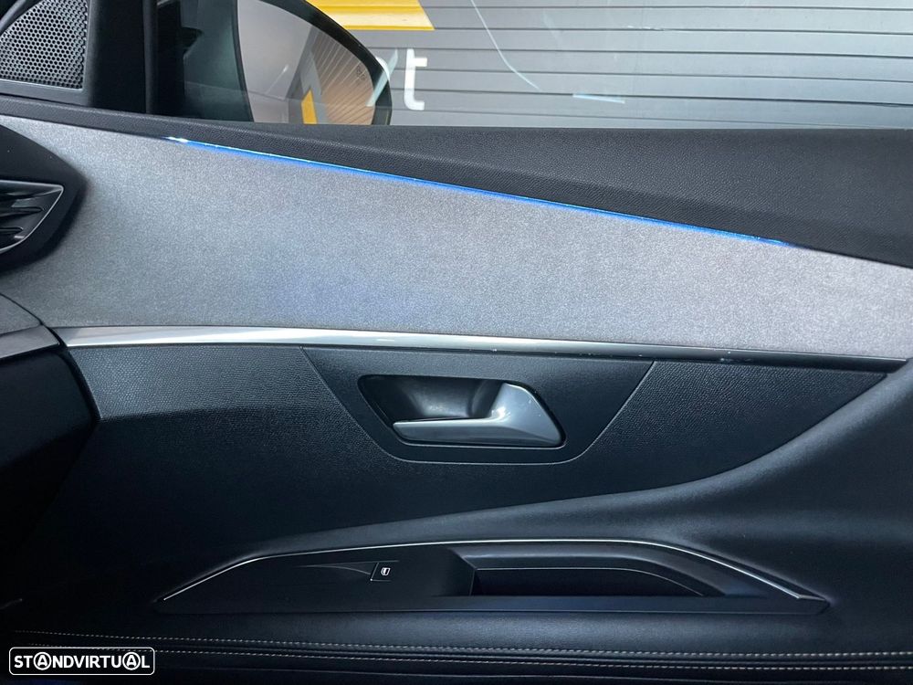 Peugeot 3008 1.2 PureTech GT Line EAT8 - 33