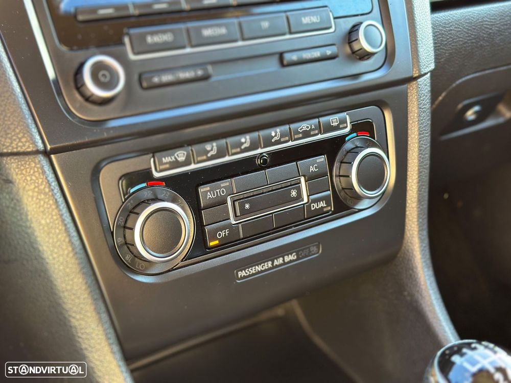 VW Golf 1.6 TDi Confortline - 16