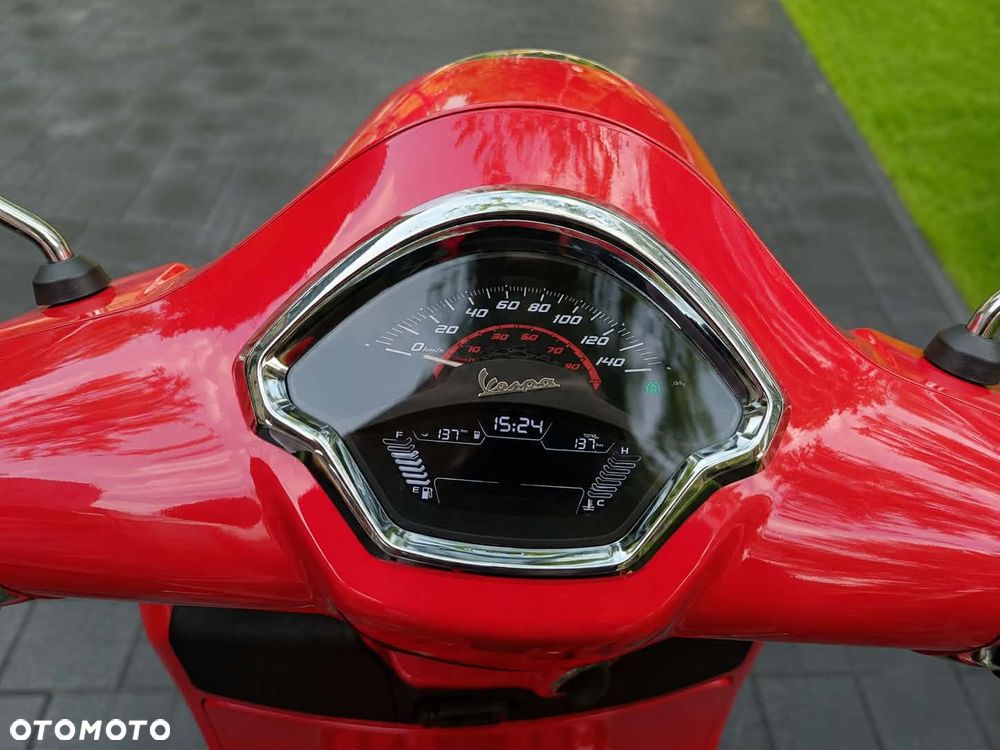 Vespa GTS - 2