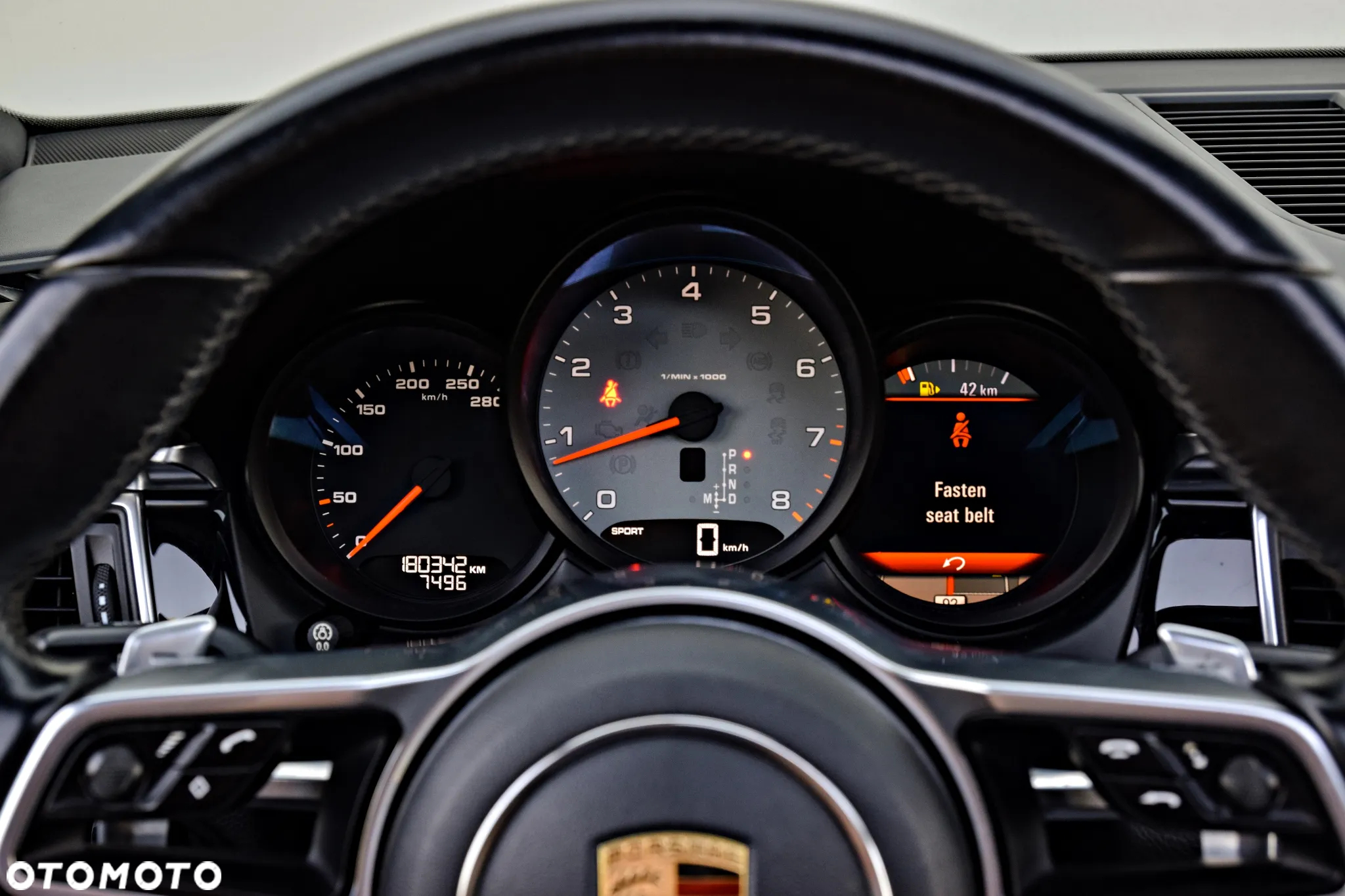 Porsche Macan S - 38