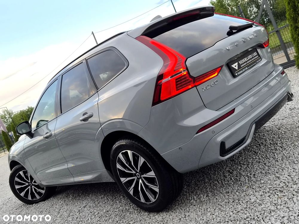 Volvo XC 60 B4 D AWD Plus Dark - 9