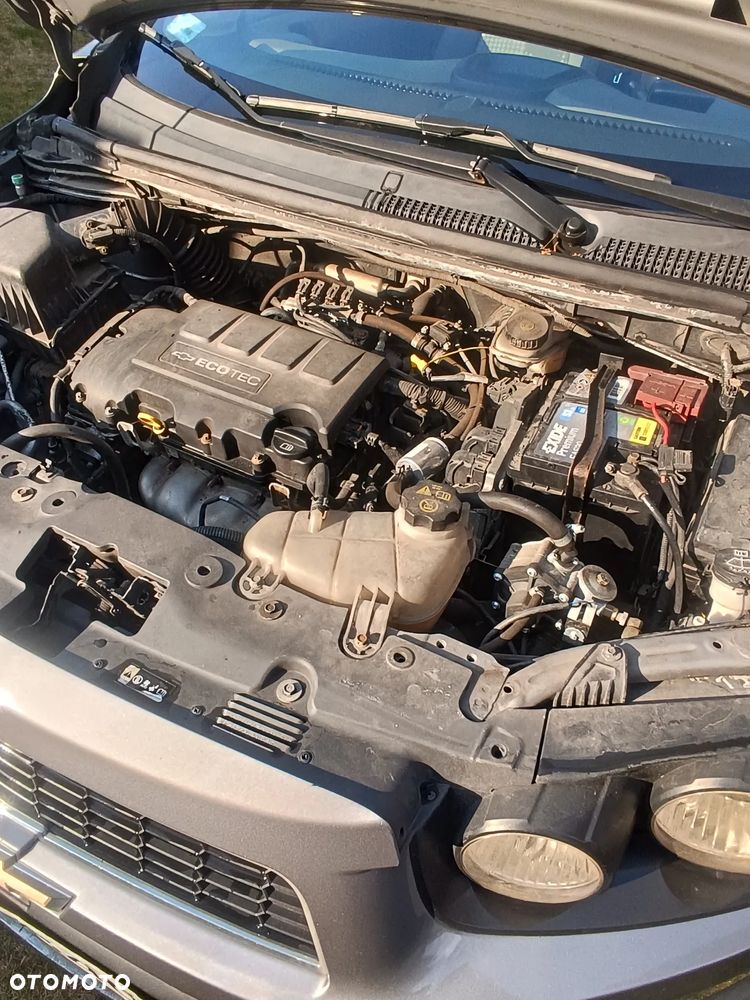 Chevrolet Aveo 1.2 LT - 10